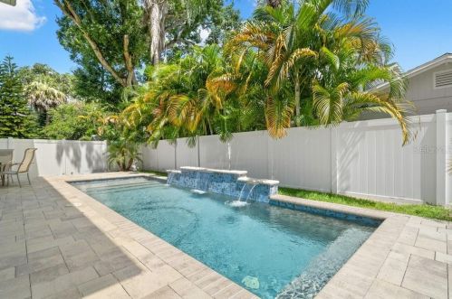 3311 Empedrado St, Tampa FL  33629-7110 exterior