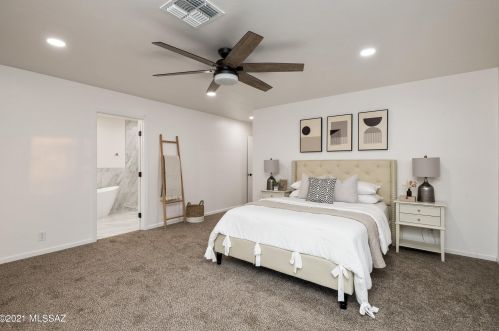 6611 Swan Rd, Tucson AZ 85718-5433 exterior