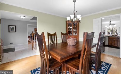 2 Granby Ct, Rockville MD 20855-1406 exterior