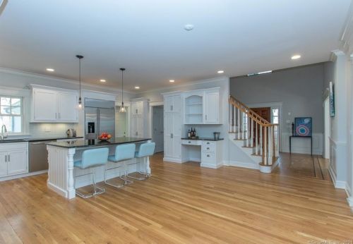 170 Ridgefield Rd, Wilton CT 06897-1921 exterior