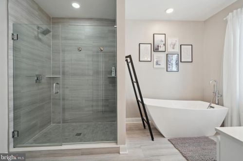 1424 Front St, Philadelphia PA  19147-3902 exterior