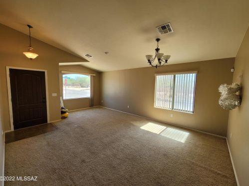 6694 Capetown Way, Tucson, AZ 85757-6954