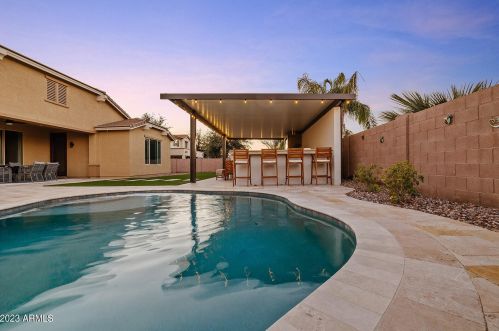 14 Blue Ridge Way, Chandler AZ  85248-5126 exterior