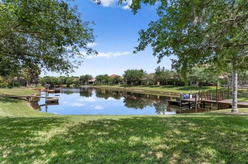 18009 Java Isle Dr, Tampa, FL 33647-2752