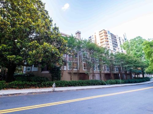 244 13th St, Atlanta GA  30309-3618 exterior