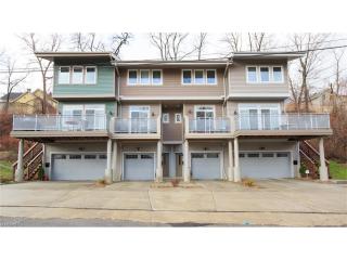 2872 11th St, Cleveland OH  44113-5204 exterior