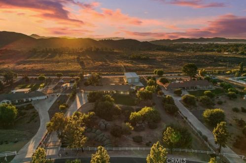 23195 Modoc Ct, Perris CA  92570-8745 exterior