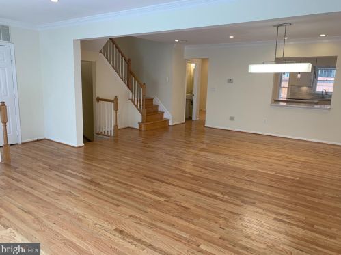 11359 Morning Gate Dr, Rockville MD  20852-3147 exterior