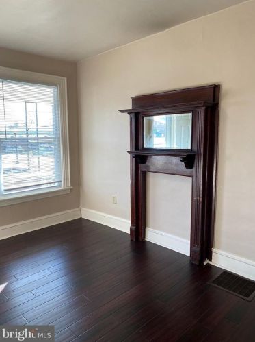 469 High St, Hanover PA 17331-3922 exterior