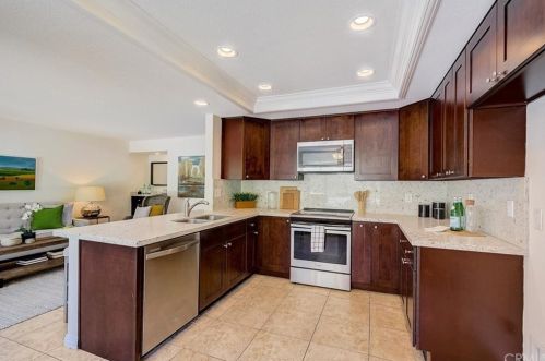 1052 Grand Cyn, Brea CA 92821-2623 exterior