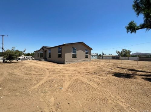 21047 Dawes St, Perris CA 92570-6342 exterior