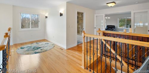 692 Appalachi St, Walled Lake MI  48390-1005 exterior