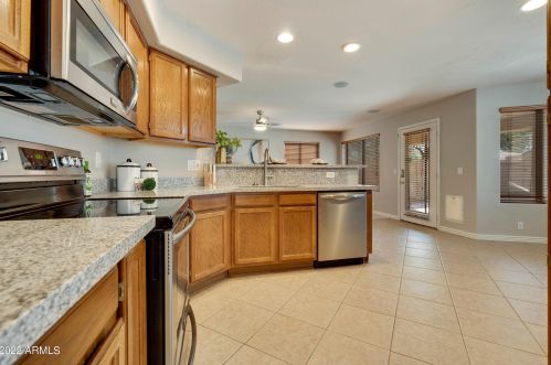 15210 42nd St, Phoenix AZ 85048-7001 exterior