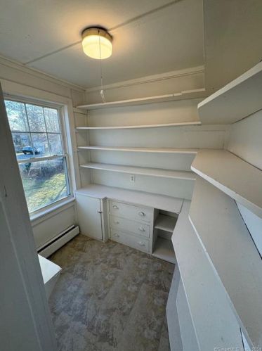 70 Spring St, Windsor Locks CT  06096-2318 exterior