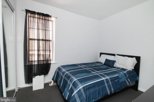 1144 4 St, Philadelphia PA 19133-3208 exterior