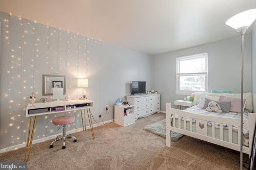 4 Orch Ct, Limerick PA 19468-2902 exterior