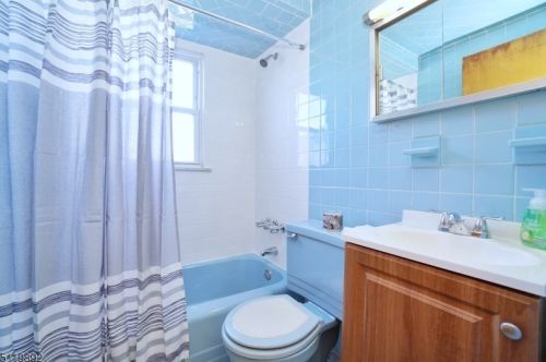 80 Howard St, Perth Amboy NJ 08861-1525 exterior