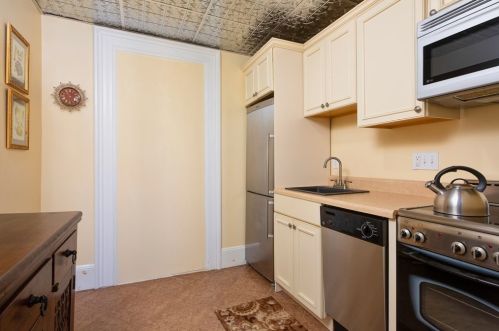 11 Hereford St, Boston MA exterior