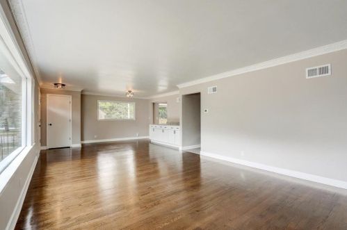 9332 Burleigh St, Milwaukee WI  53222-3550 exterior