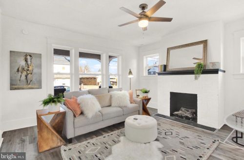 319 King St, Littlestown PA 17340-1612 exterior