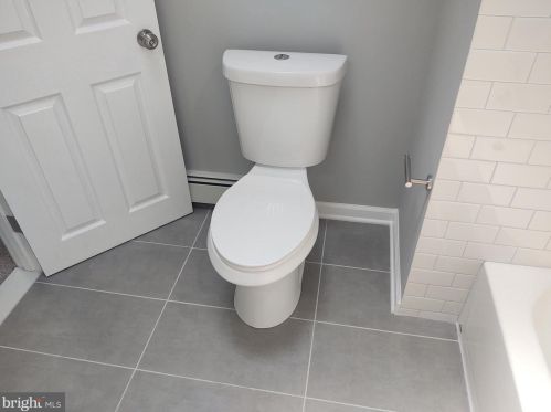 616 Godfrey Ave, Philadelphia PA 19126-3834 exterior