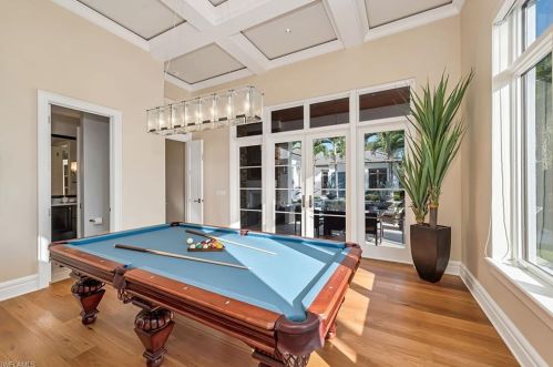 16951 Verona Ln, Naples FL 34110 exterior