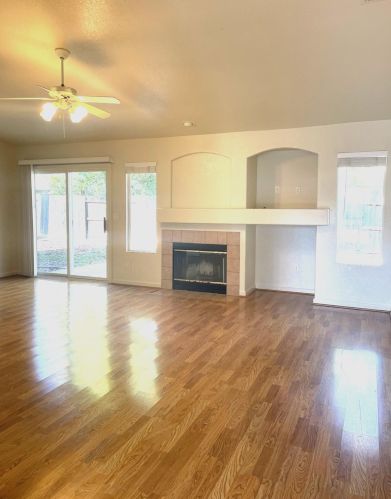 968 Carter St, Folsom, CA 95630-9569