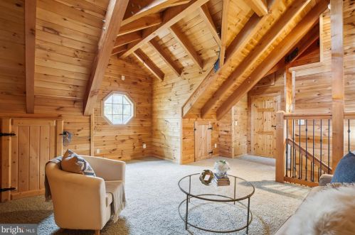 3432 Memorial St, Alexandria VA 22306-1548 exterior