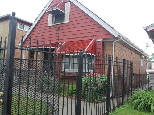 8347 State St, Chicago IL  60619-4721 exterior