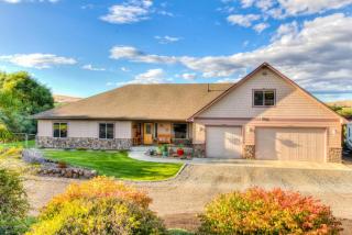 11403 Flintstone Rd, Yakima, WA 98908-9293