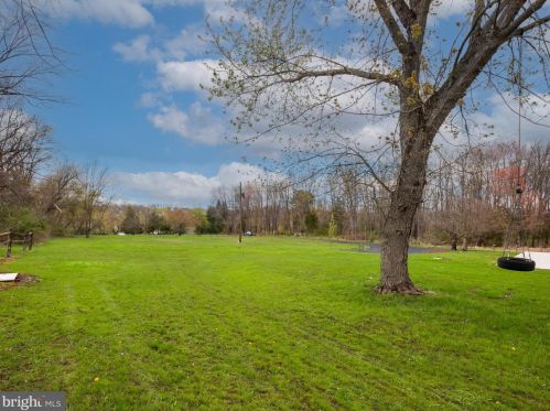 2511 Meetinghouse Rd, Jamison PA 18929-1157 exterior