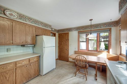 2414 Elm Dr, Saint Paul MN 55124-9305 exterior