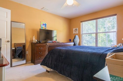 122 Dewolfe St, Edison NJ  08817-5145 exterior