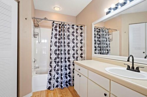 9564 Lake Chase Island Way, Tampa FL  33626-1929 exterior