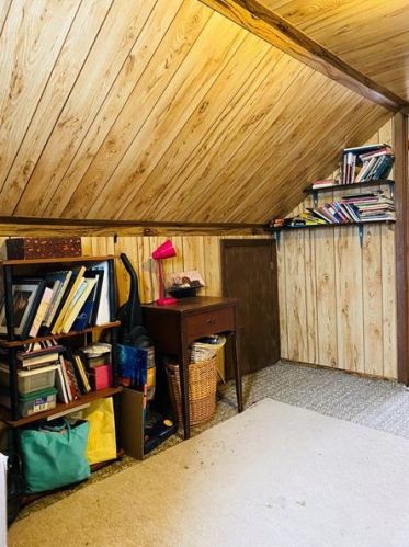 738 Camp Hollow Rd, Pittsburgh PA 15122-3300 exterior