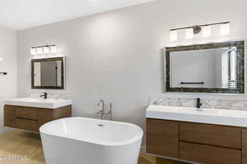 2529 10th St, Phoenix AZ  85006-1055 exterior