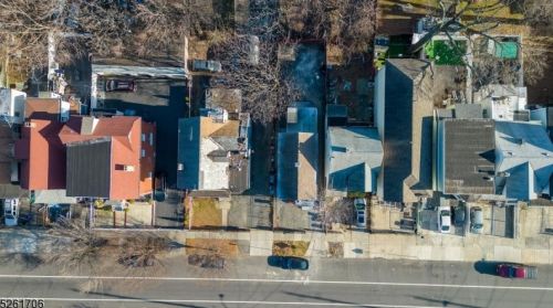 237 7th St, Newark NJ 07107-2728 exterior