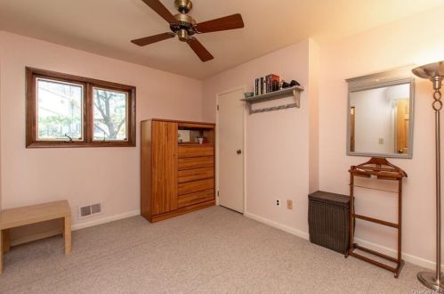 98 Hickory Rd, Briarcliff NY 10510-1221 exterior