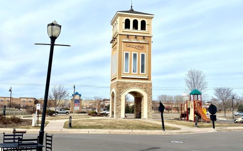 10075 City Walk Dr, Saint Paul MN  55129-9240 exterior