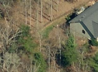 152 Woodburn Dr, Swannanoa, NC 28778-2250