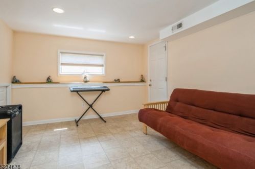 19 Richard St, Dover NJ 07801-2023 exterior