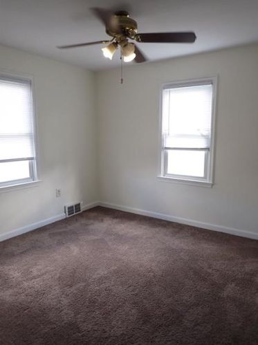 613 Allen Ave, Monaca PA 15061-1607 exterior