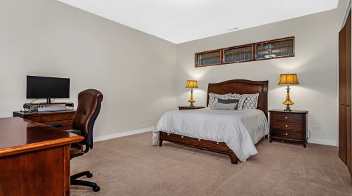 4231 Richmond St, Chicago IL 60618-2615 exterior