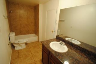 2837 Turney Ave, Phoenix AZ  85016-5849 exterior