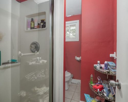 24 Holcombe St, Worcester MA 01604 exterior