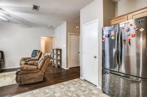 9945 Crystal Vly Way, Dallas TX 75227-5235 exterior