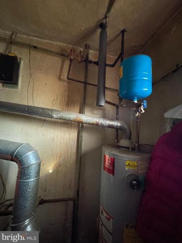 716 Croissant Pl, Washington DC 20019-2212 exterior