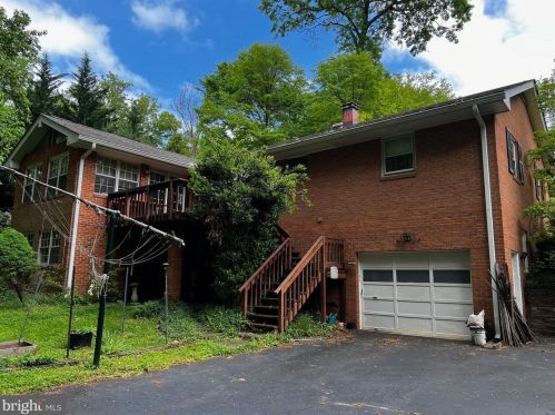 918 Mackall Ave, Mc Lean, VA 22101-1618