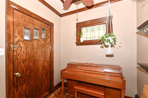 3046 14th St, Milwaukee, WI 53206-2725