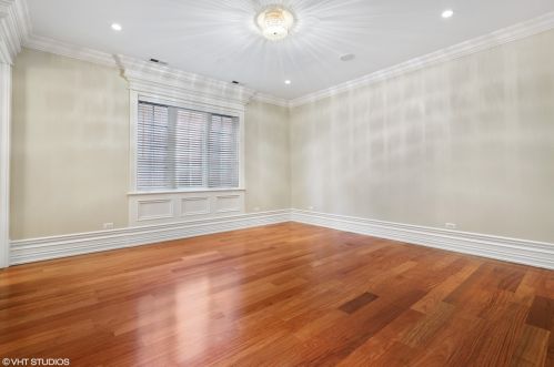 716 Schubert Ave, Chicago IL 60614-1247 exterior